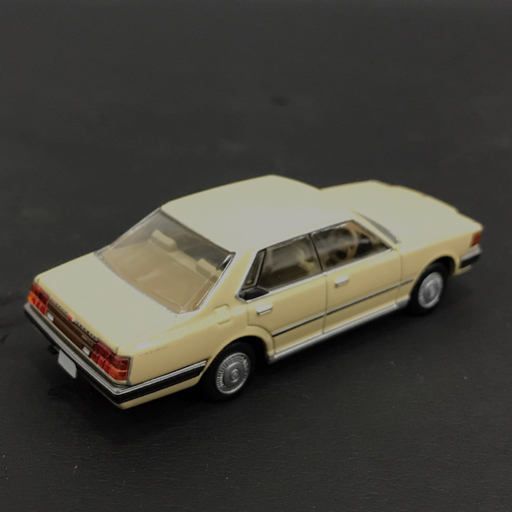 トミカリミテッド ビンテージネオ 日産 セドリック ブルーバード トヨタ カローラ 等 ミニカー